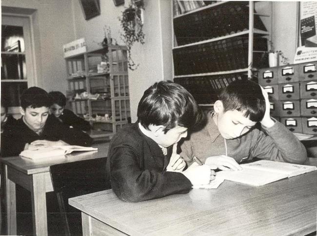 Читальный зал библиотеки в 1967 г